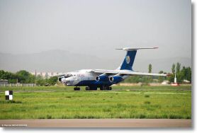 Candid Il-76TD SilkWay-Douchanbe-21avr2008-DSC_0001.jpg